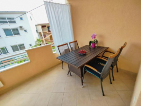 Lovely 1 Bedroom Apartment for 4 With Free Parking